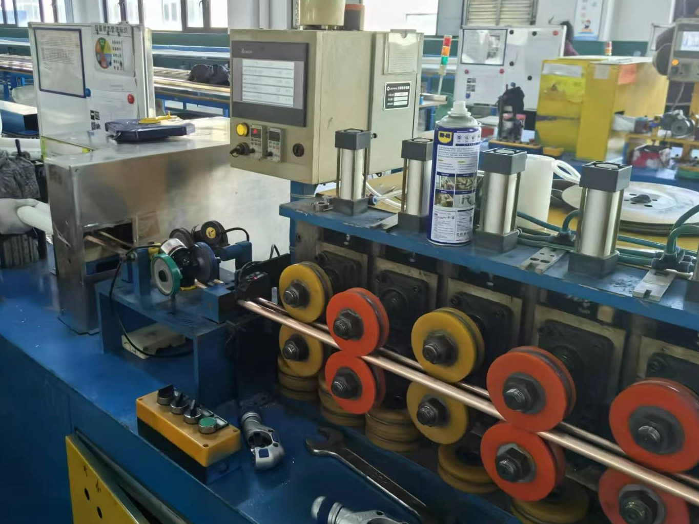 crop_ 17563597989 28